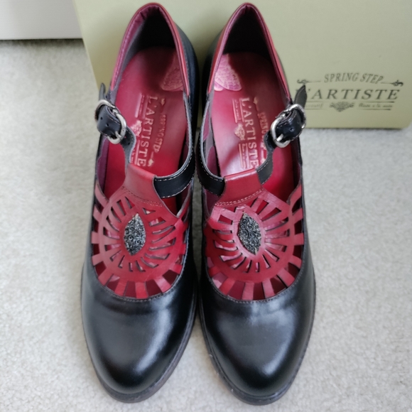 L'artiste Shoes - L'artiste "April" Shoes